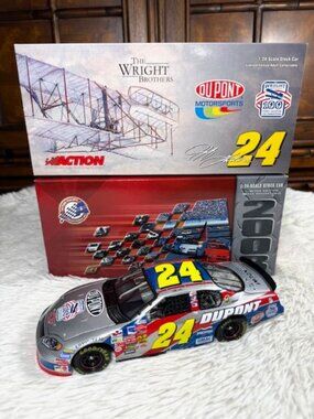 Vintage Jeff Gordon #24 DuPont Wright Brothers 2003 Monte Carlo 1:24 Scale Car